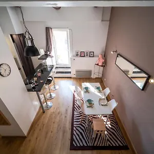 Equipe 4 Couchages Avec Terrasse Et Parking Appartement