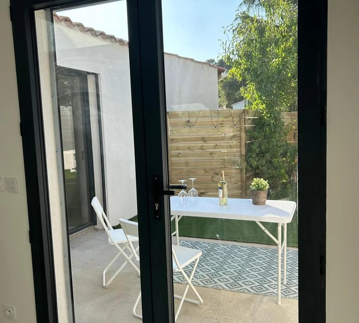 Holiday home Maison Moderne Jardin Piscine Et Parking Prives, Pres D'Aix Centre Venelles France